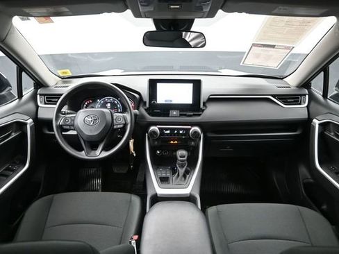 Certified 2025 Toyota RAV4 LE AWD/4WD image 15