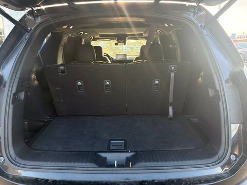 Used 2025 Honda Pilot TrailSport image 41
