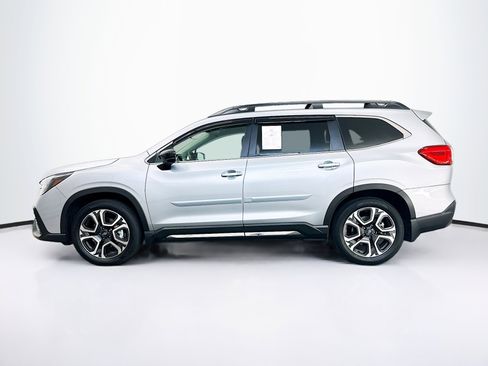 Used 2024 Subaru Ascent Limited image 4