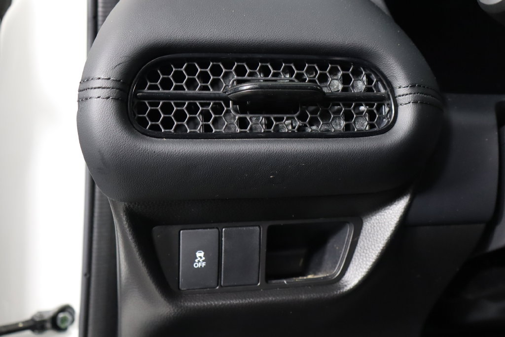 Used 2026 Honda HR-V LX image 21