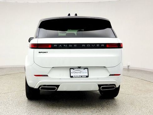 Used 2025 Land Rover Range Rover Sport Dynamic SE image 6