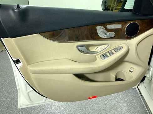 Used 2017 Mercedes-Benz C 300 4MATIC Sedan image 19