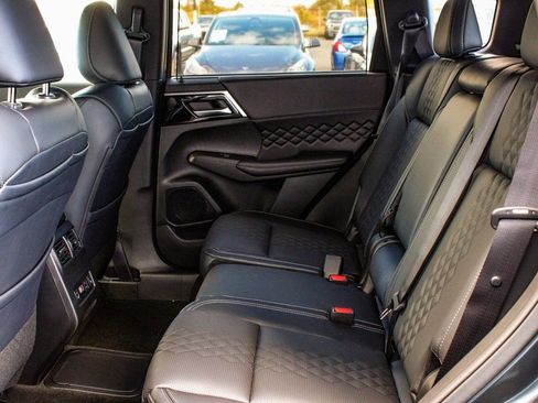 New 2025 Mitsubishi Outlander SEL Black Edition AWD/4WD image 35