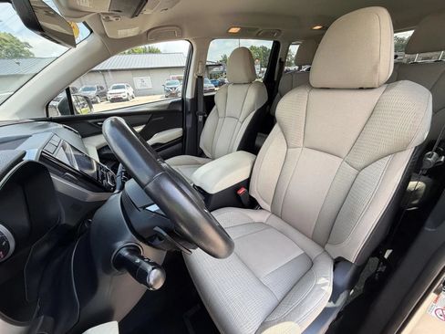 Used 2019 Subaru Ascent Premium AWD/4WD image 13