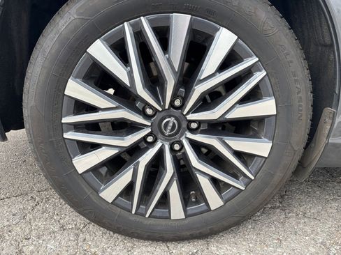 Used 2025 Nissan Altima 2.5 SV FWD image 30