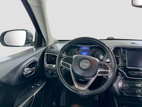 Used 2019 Jeep Cherokee Limited AWD/4WD image 21