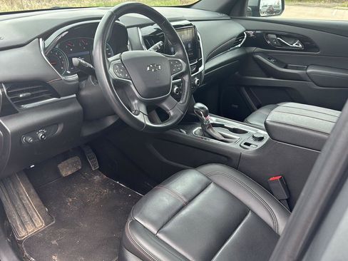 Used 2023 Chevrolet Traverse RS image 13