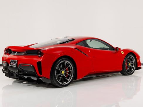 Used 2020 Ferrari 488 Pista Coupe image 3