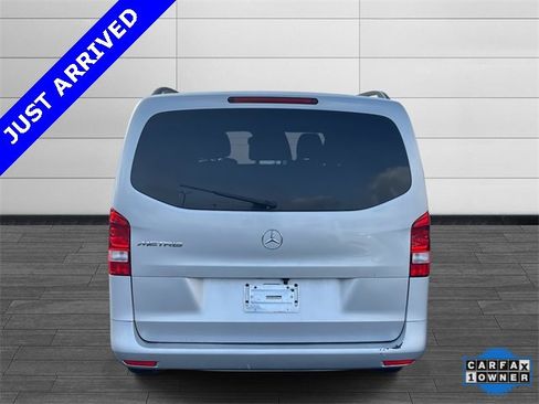 Used 2016 Mercedes-Benz Metris Passenger image 4