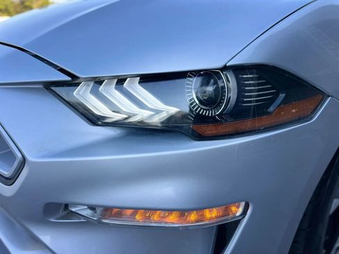 Used 2019 Ford Mustang Coupe image 14