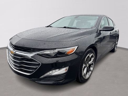 Used 2021 Chevrolet Malibu LT FWD image 1