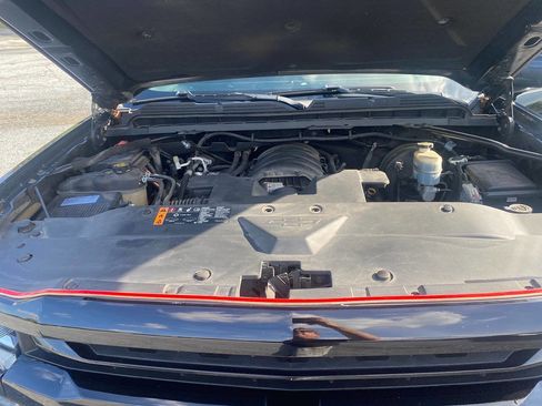 Used 2018 Chevrolet Silverado 1500 LT w/ All Star Edition image 27