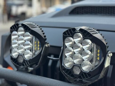 Used 2008 Jeep Wrangler Unlimited Sahara w/ Dual Top Group image 3