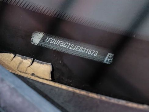 Used 2018 Ford F550 2WD Regular Cab Super Duty image 47