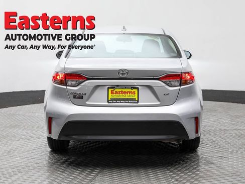 Used 2024 Toyota Corolla LE image 6