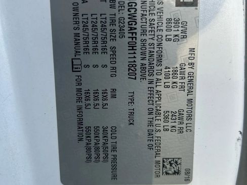 Used 2017 Chevrolet Express 2500 RWD image 24