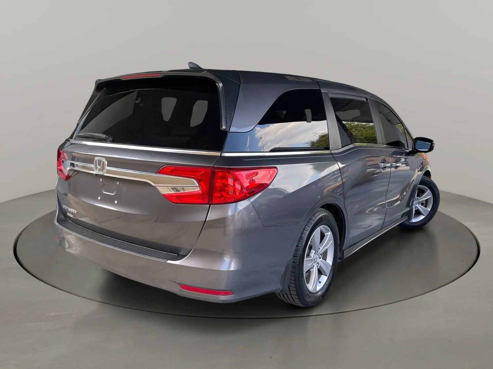 Used 2018 Honda Odyssey EX-L image 5