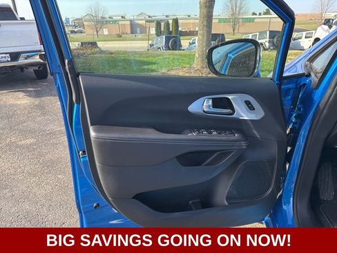 New 2026 Chrysler Pacifica Limited w/ S Appearance Package image 11