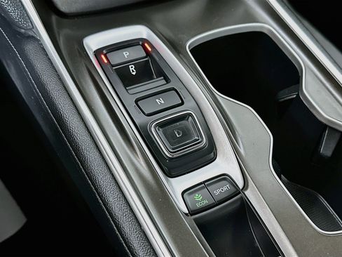 Used 2019 Honda Accord Touring image 17