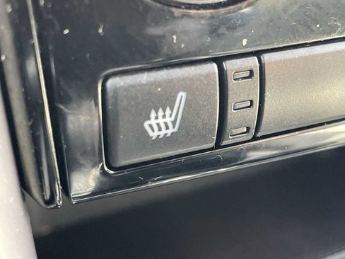 Used 2019 Subaru Ascent Limited image 24