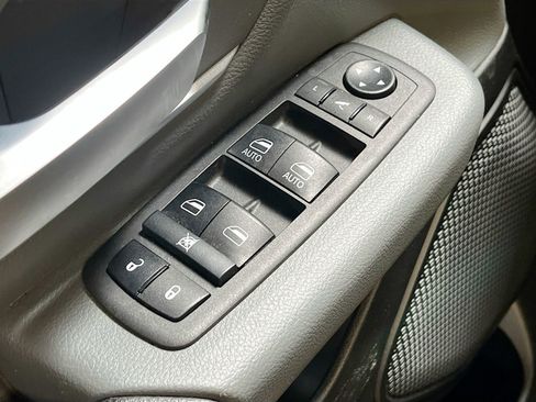 Used 2021 RAM 1500 Lone Star AWD/4WD image 18