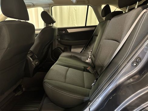 Used 2018 Subaru Outback 2.5i Premium image 5