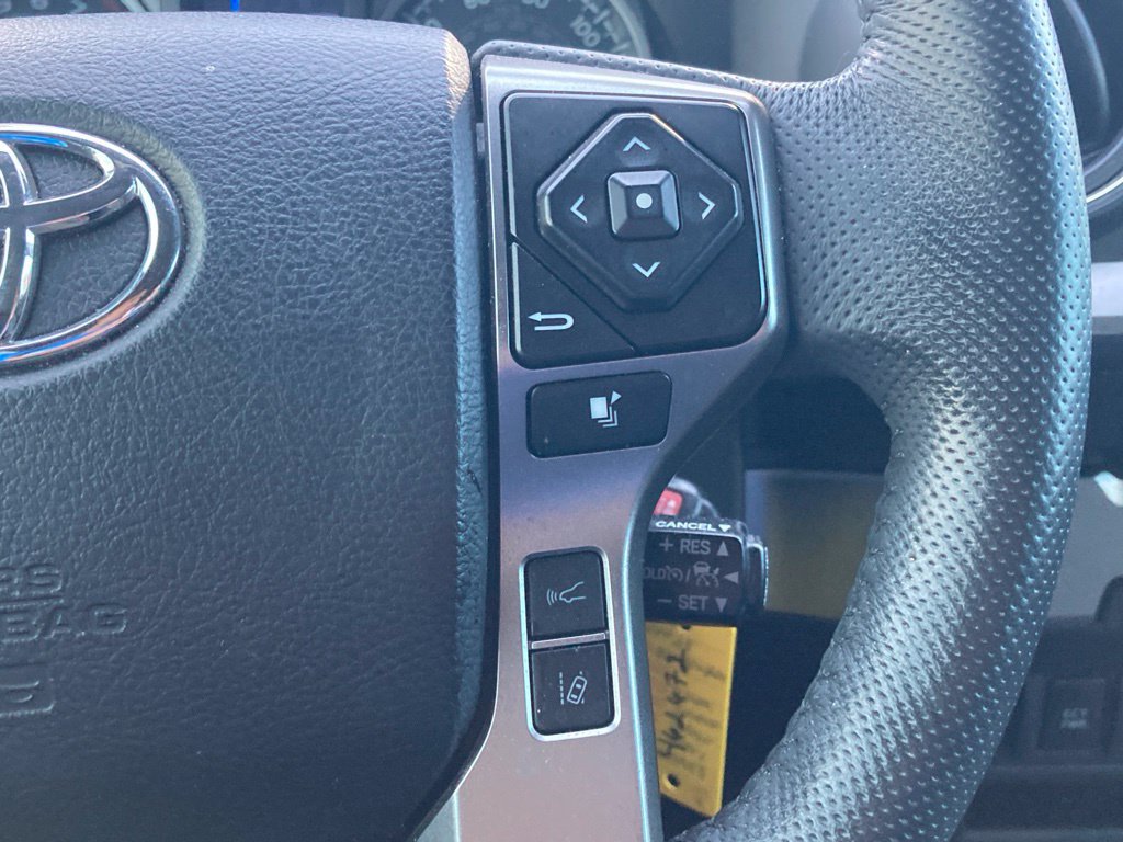 Used 2021 Toyota Tacoma SR5 RWD image 18