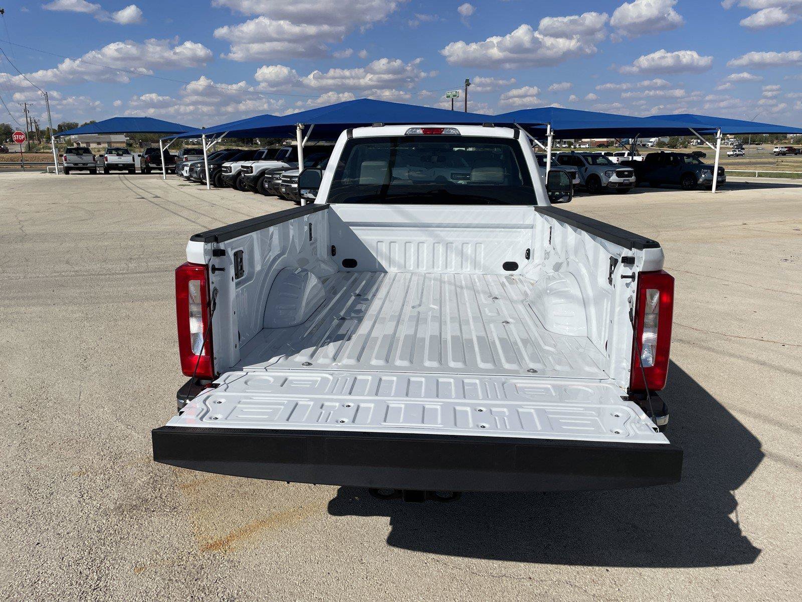 New 2027 Ford F250 XL w/ XL Chrome Package RWD image 28