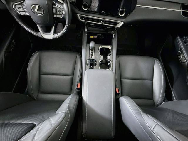 Certified 2026 Lexus RX 350 Premium w/ Accessory Package (2T) FWD image 16