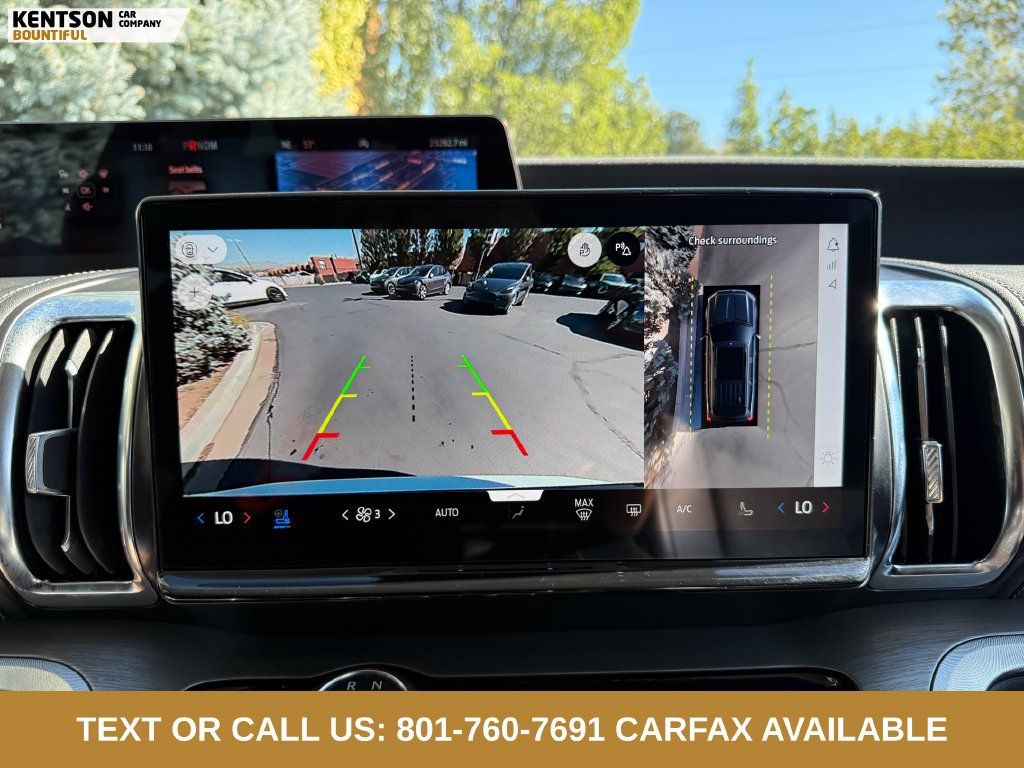 Used 2025 Ford Expedition Max Platinum AWD/4WD image 22
