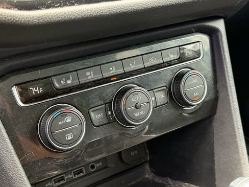 Used 2019 Volkswagen Tiguan SEL Premium w/ 3rd Row Seat Package AWD/4WD image 14