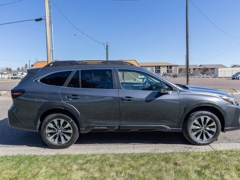 Used 2024 Subaru Outback Limited AWD/4WD image 4