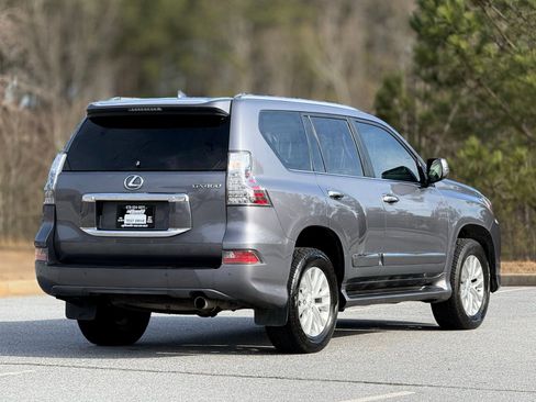 Used 2016 Lexus GX 460 w/ Premium Package image 10