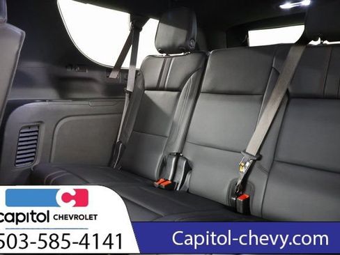 Used 2025 Chevrolet Suburban RST w/ Comfort Package AWD/4WD image 32