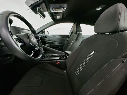 Used 2025 Hyundai Elantra Sport FWD image 20