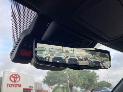 Used 2024 Toyota Grand Highlander AWD Hybrid image 27