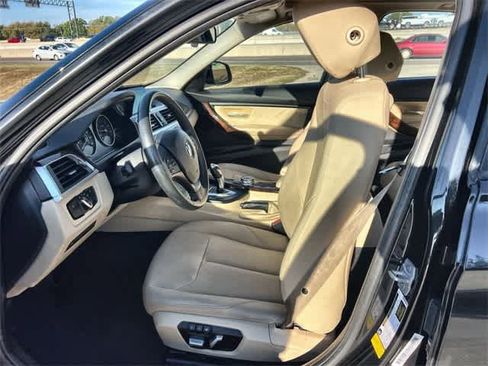 Used 2018 BMW 320i Sedan image 11