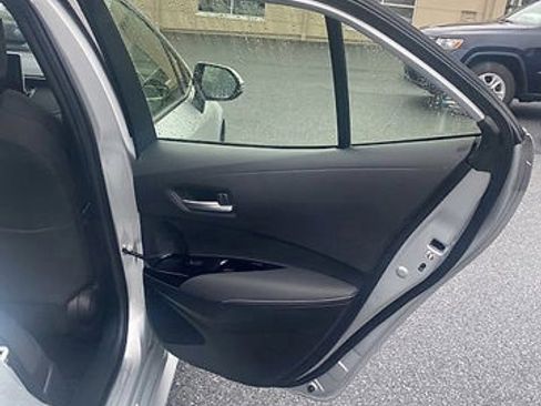 Used 2024 Toyota Corolla SE image 16