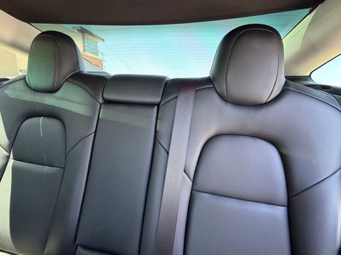 Used 2021 Tesla Model 3 Standard Range Plus RWD image 8