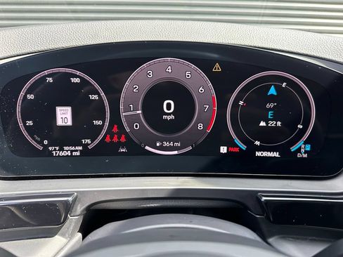 Certified 2024 Porsche Cayenne Coupe AWD/4WD image 24