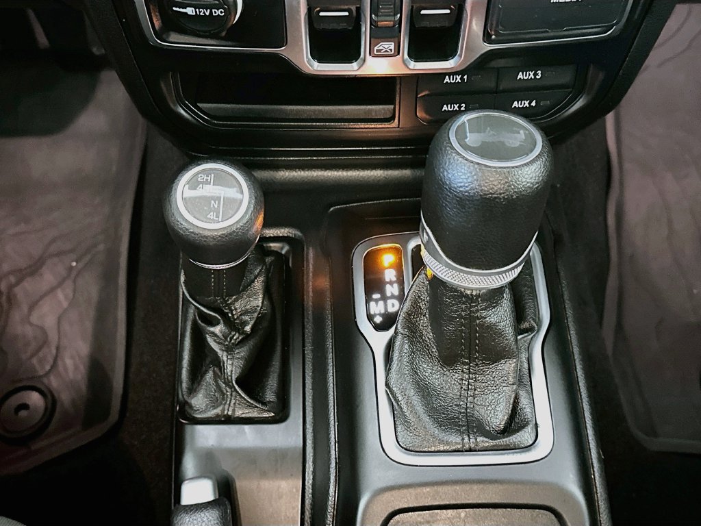 Used 2021 Jeep Wrangler Unlimited Sport AWD/4WD image 16