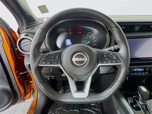 Used 2024 Nissan Kicks SR w/ SR Premium Package image 12