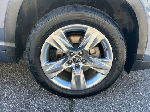 Certified 2018 Toyota Highlander Limited image 25