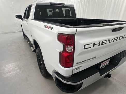 Used 2022 Chevrolet Silverado 1500 LT AWD/4WD image 5