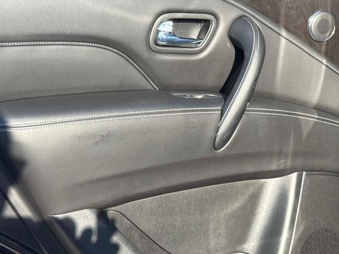 Used 2024 INFINITI QX80 Luxe image 14