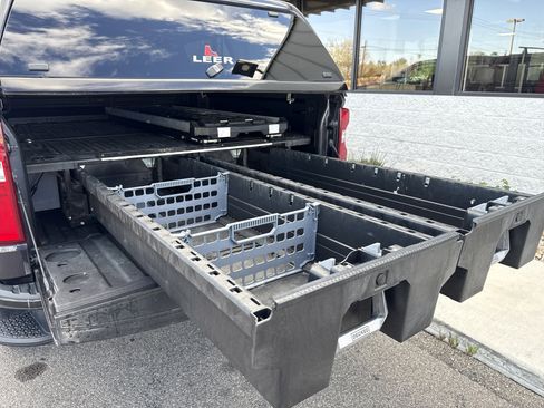 Used 2022 Chevrolet Silverado 1500 RST image 15