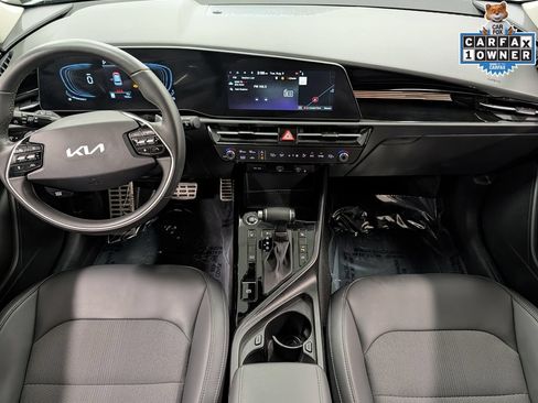 Certified 2025 Kia Niro EX Touring FWD image 28