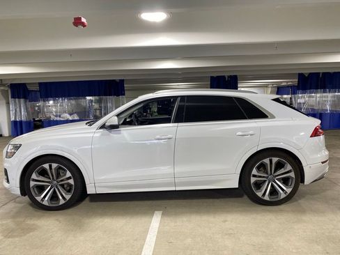 Used 2019 Audi Q8 Prestige AWD/4WD image 2