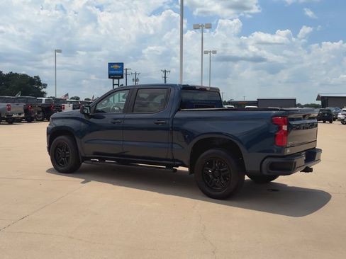 Used 2020 Chevrolet Silverado 1500 Custom w/ Custom Value Package AWD/4WD image 6