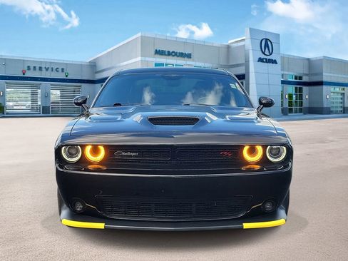 Used 2021 Dodge Challenger R/T Scat Pack w/ Plus Package image 2